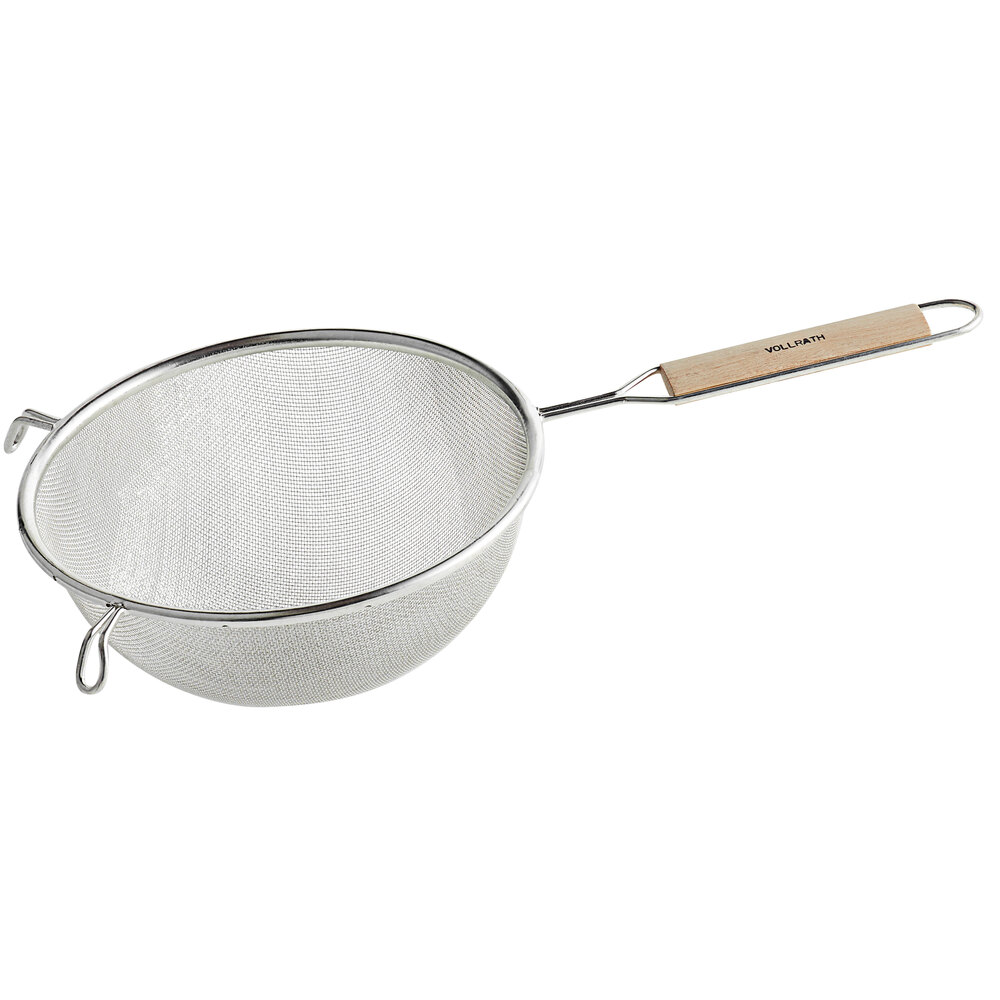 Vollrath 7 3/4 Single Mesh Fine Wire Strainer with 6 1/2 Wood Handle 47189