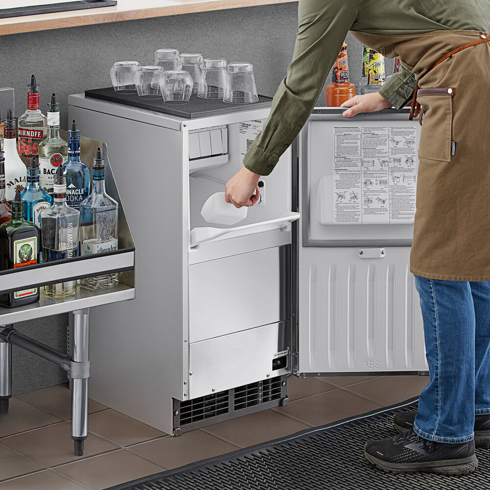Hoshizaki ADA-Compliant Undercounter Cubelet Ice Machine (92 lb/day)
