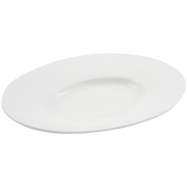 A Bon Chef white cast aluminum platter with a round rim.
