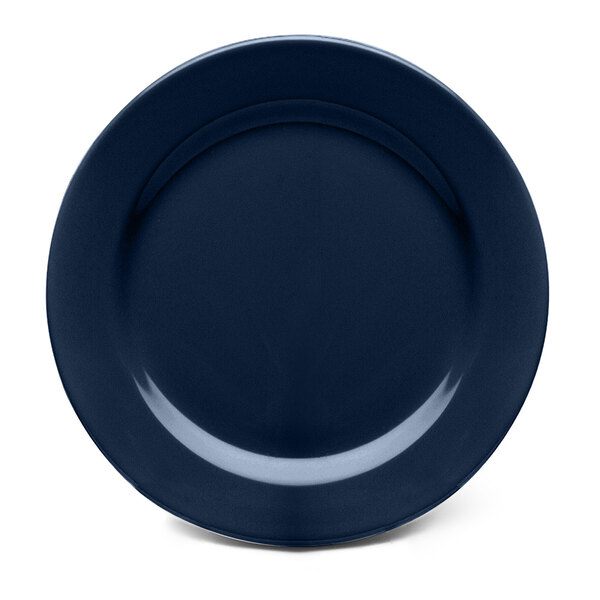 A close up of a blue Elite Global Solutions melamine plate with a white circle in the center.