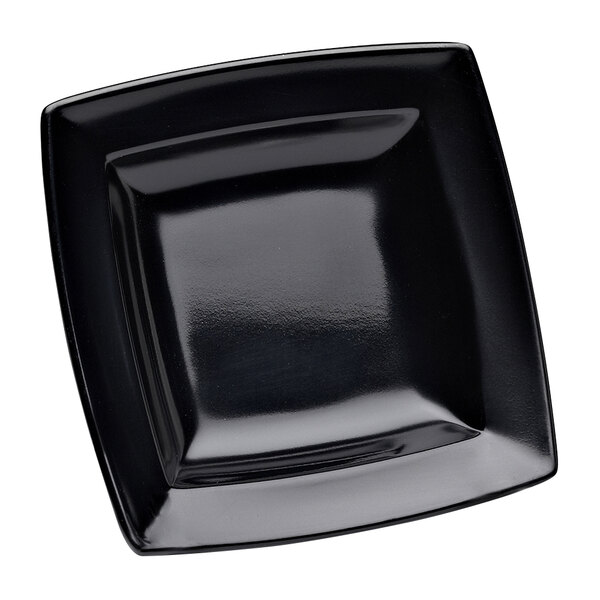 An Elite Global Solutions black square plate with a square edge.