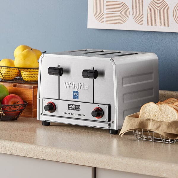 Waring WCT800 Heavy Duty 4 Slice Commercial Toaster 2200W