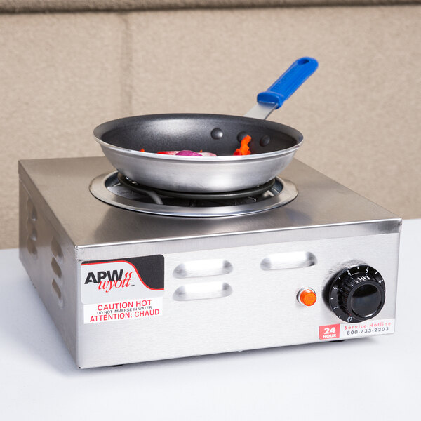 APW Wyott CP1A Workline Single Open Burner Portable Electric Hot Plate 120V, 1250W