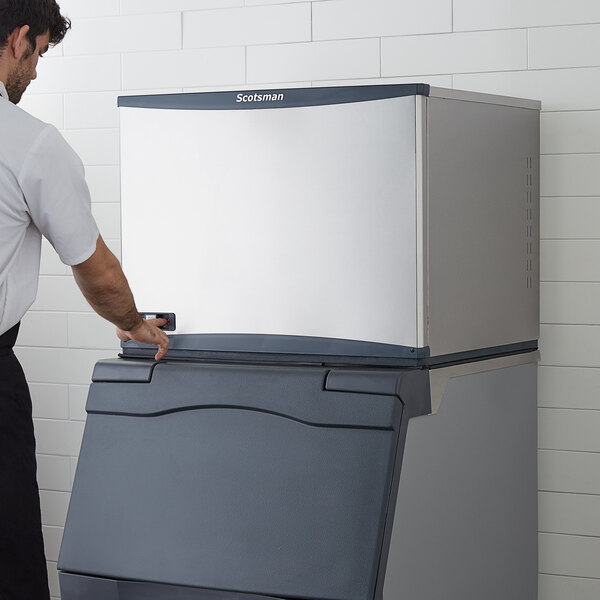Scotsman C0330SW-1 Prodigy Plus Series 30" Water Cooled Small Cube Ice Machine - 420 lb.