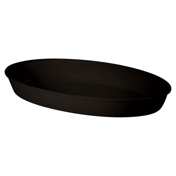 A black oval shaped pan.