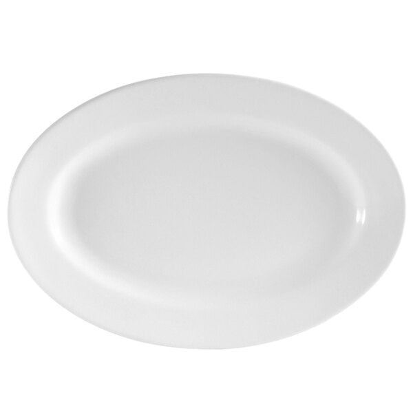 A white CAC Clinton serving platter with a white rim.