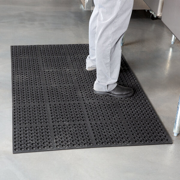 Cactus Mat 2521-C1 VIP Lite 58 1/2 x 39 Black Rubber Anti-Fatigue Floor  Mat - 1/2 Thick