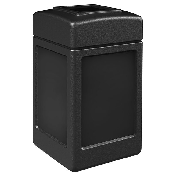 Commercial Zone Square Trash Can (42 Gallon)
