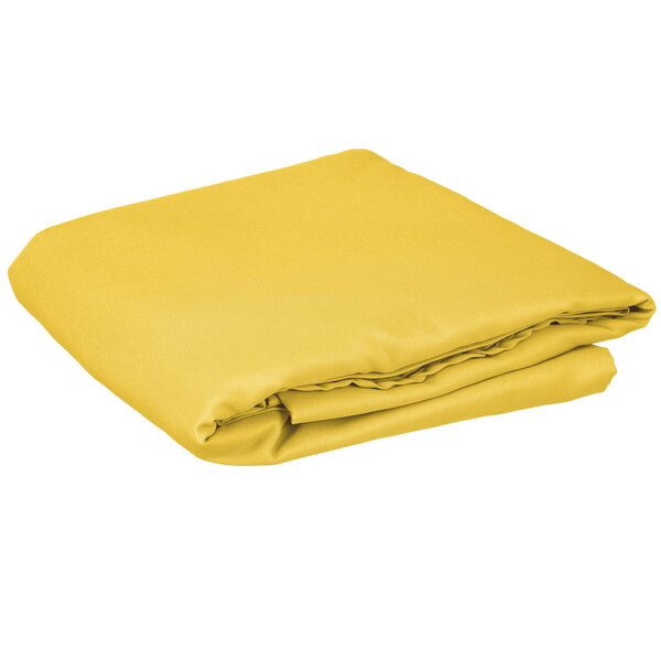 Intedge 132" Round Yellow 100 Polyester Hemmed Cloth Table Cover