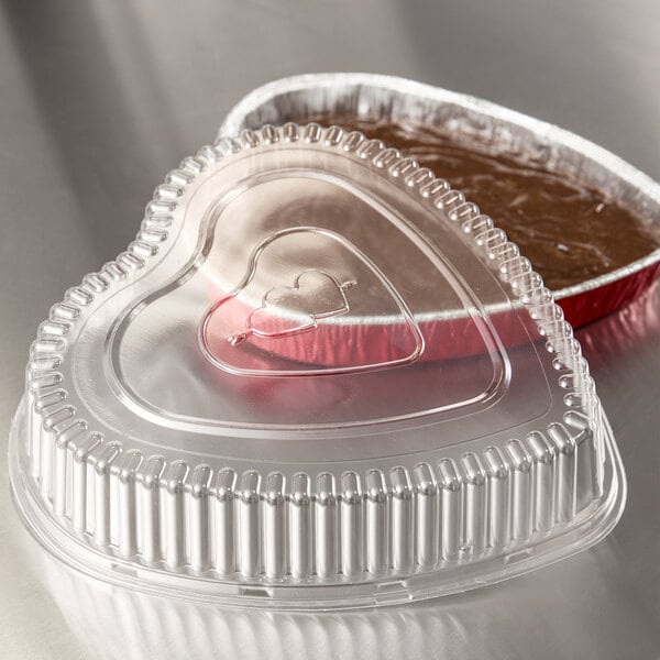 Durable Packaging P9701V Clear Dome Lid for Heart Shaped Foil Bake Pan - 10/Pack