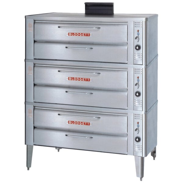A Blodgett natural gas pizza deck oven with three drawers.