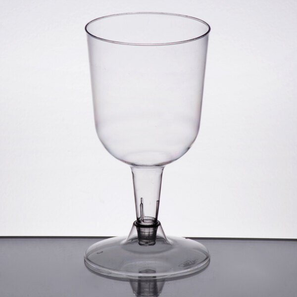 2 oz Round Clear Plastic Mini Wine Goblet - 2 x 2 x 2 1/2 - 100