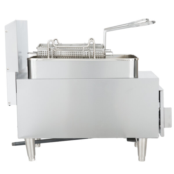 Wells GF15 Natural Gas 15 lb. Gas Countertop Fryer 30,000 BTU