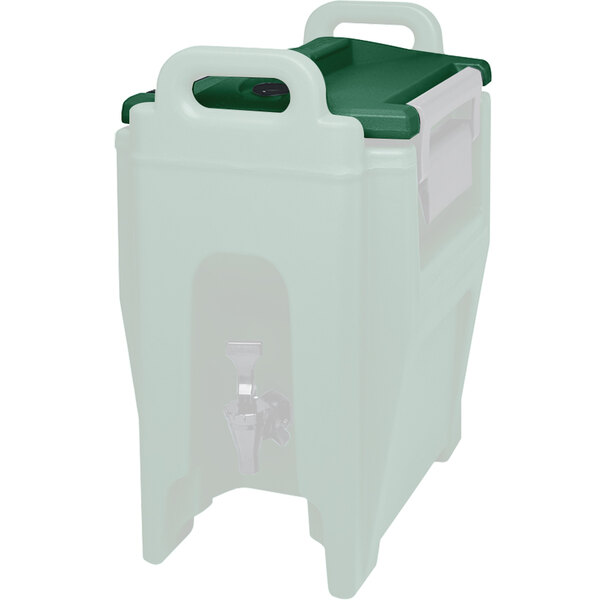 A green plastic Cambro Camtainer lid.