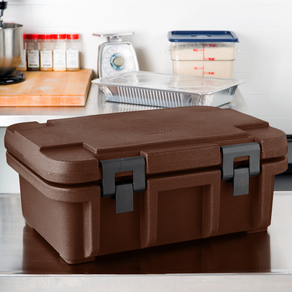 Cambro UPC160131 Camcarrier Ultra Pan Carrier® Dark Brown Top Loading 6" Deep Insulated Food Pan Carrier