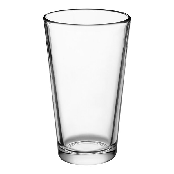A clear, rim-tempered 16 oz. mixing or pint glass.