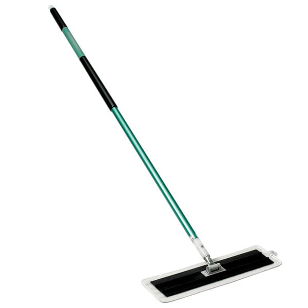 A 3M mop with a white handle and black pad holder.