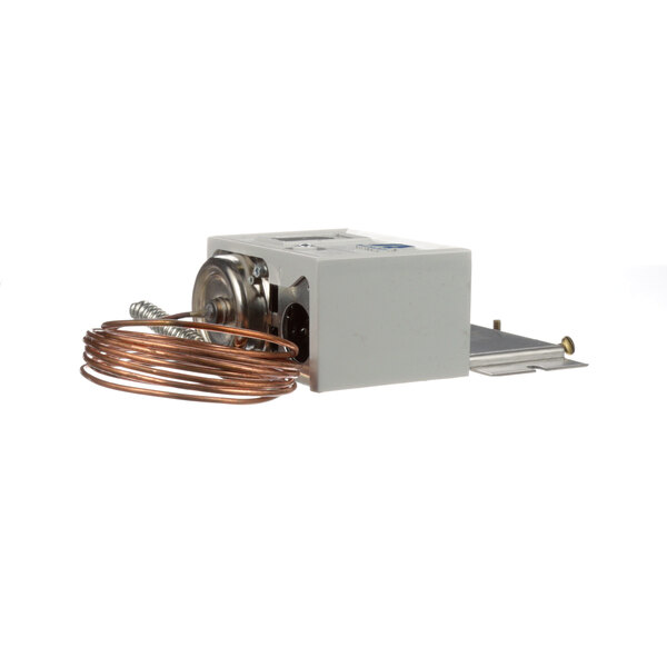 A Carter-Hoffmann thermostat in a white box with a copper wire.
