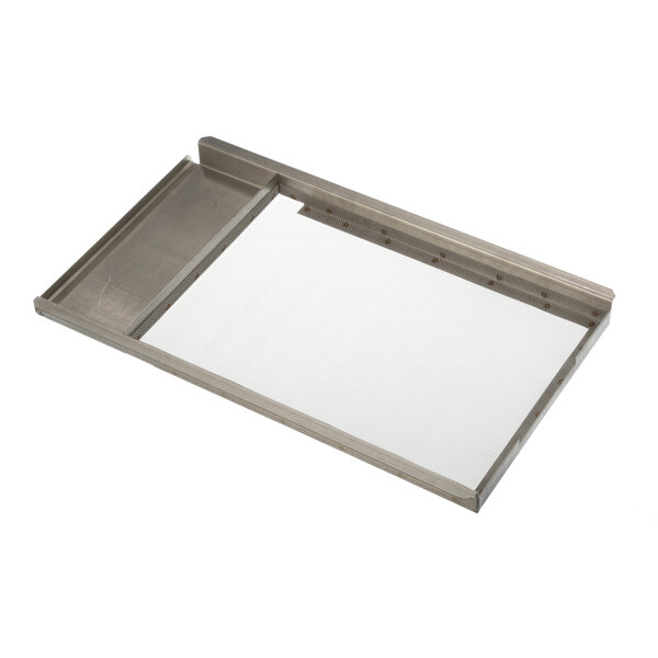A metal tray with a white sheet on it.