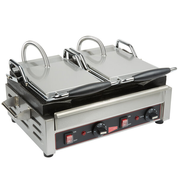 Cecilware SG2LF Double Panini Sandwich Grill with Flat Grill Surfaces
