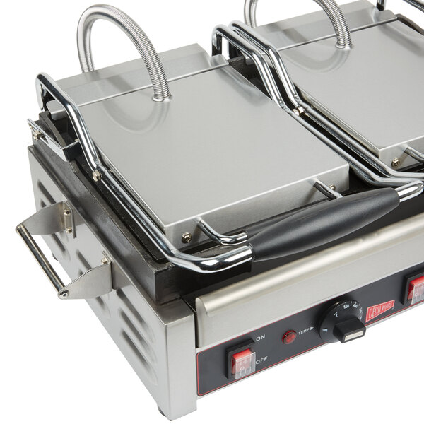 Cecilware SG2LF Double Panini Sandwich Grill with Flat Grill Surfaces