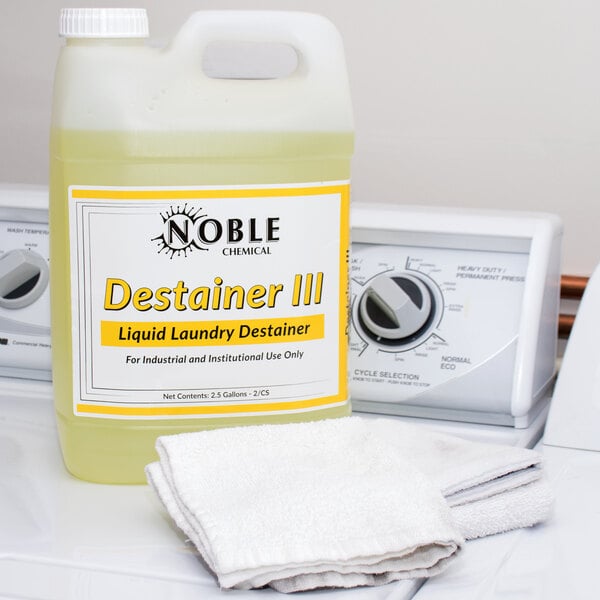 Noble Chemical 2.5 Gallon / 320 oz. Destainer III Concentrated Liquid Laundry Stain Remover - 2/Case