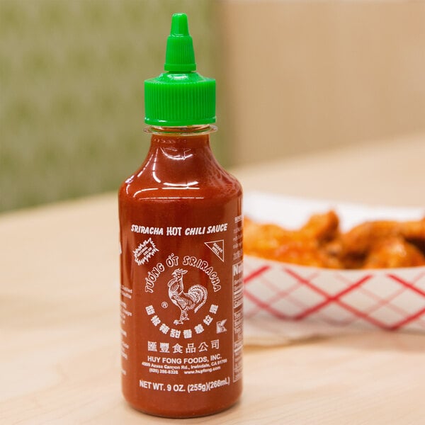 Huy Fong 9 oz. Sriracha Hot Chili Sauce - 24/Case
