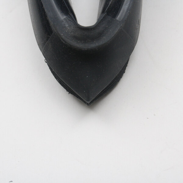 A black rubber Alto-Shaam door gasket.