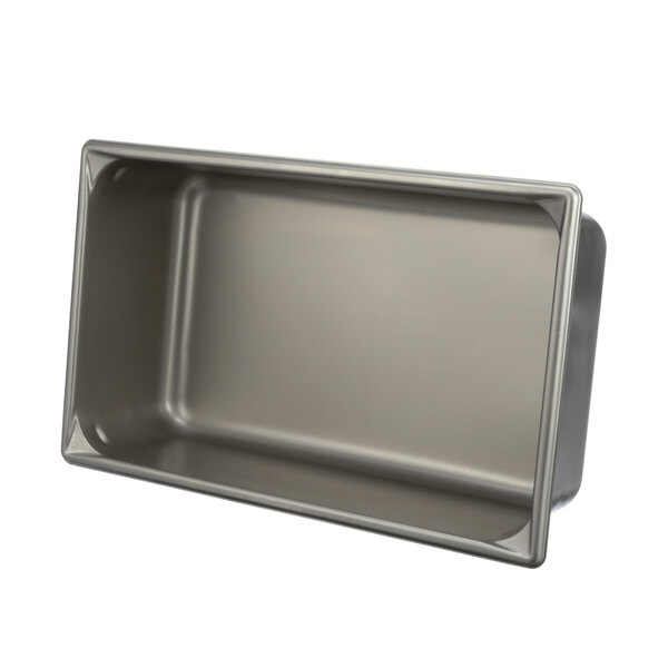 A Randell metal pan with a lid.