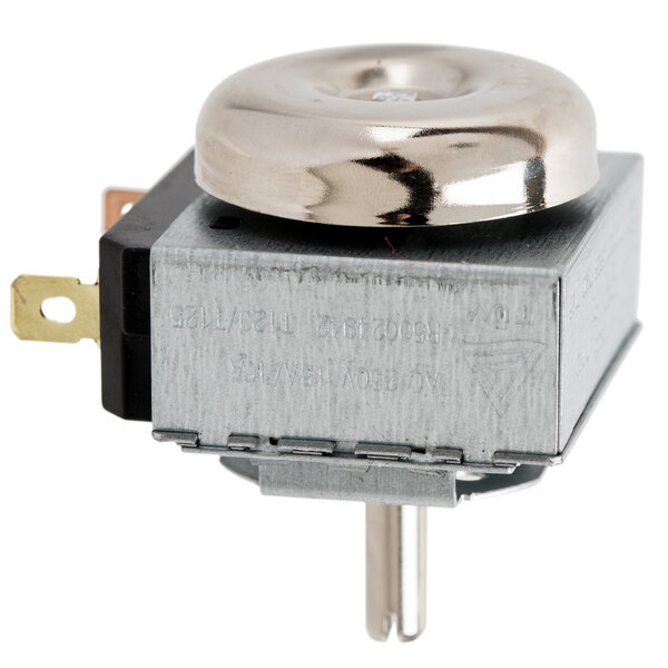 An Avantco electric convection oven timer with a round silver knob.