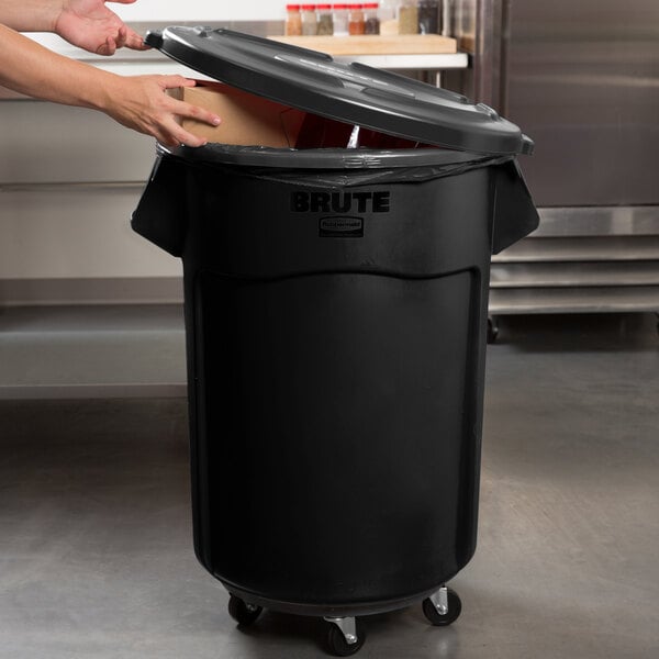 Rubbermaid BRUTE 55 Gallon Gray Round Trash Can, Lid, and Dolly Kit