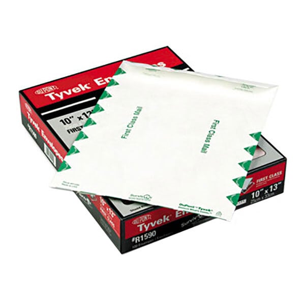 Survivor R1590 Tyvek® #97 10" x 13" White U.S. Postal Service First Class Mailer File Envelope with Self Adhesive Seal - 100/Box