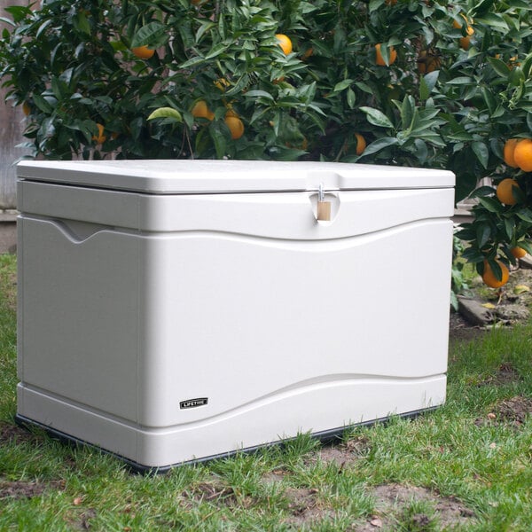 Lifetime 130-Gallon Outdoor Storage Box 