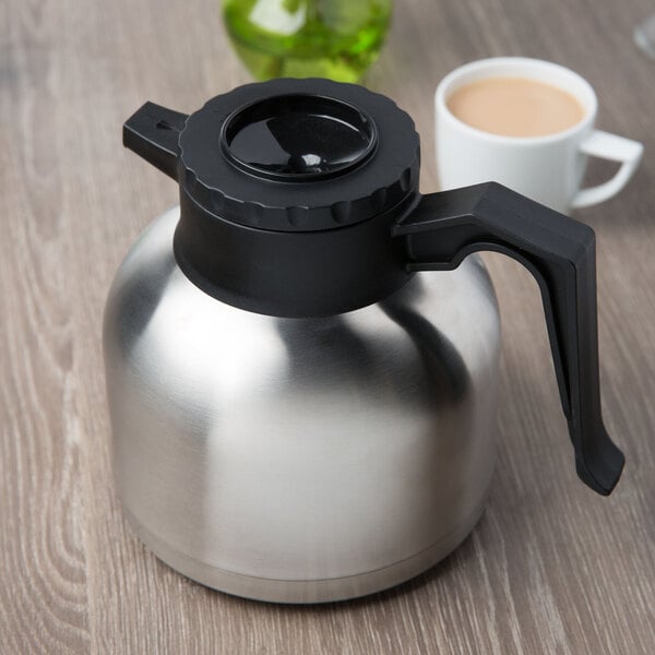 Insulated and Vacuum Sealed Coffee Pot - European Kitchen Equipment
