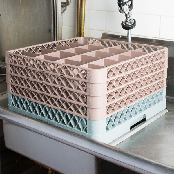 Noble Products 20-Compartment Gray Full-Size Glass Rack with 4 Brown ...