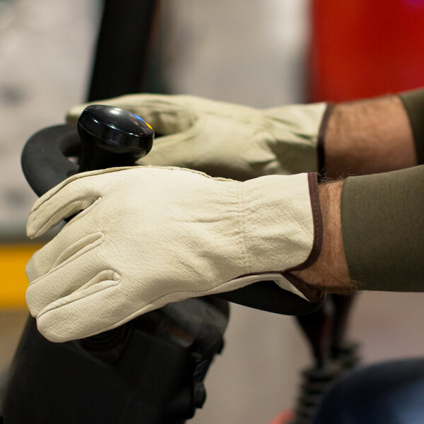 Cordova Economy Grain Pigskin Driver's Gloves with Straight Thumbs