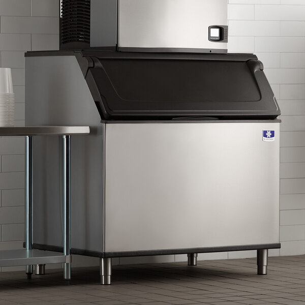 Manitowoc D970 Ice Storage Bin - 882 lb.
