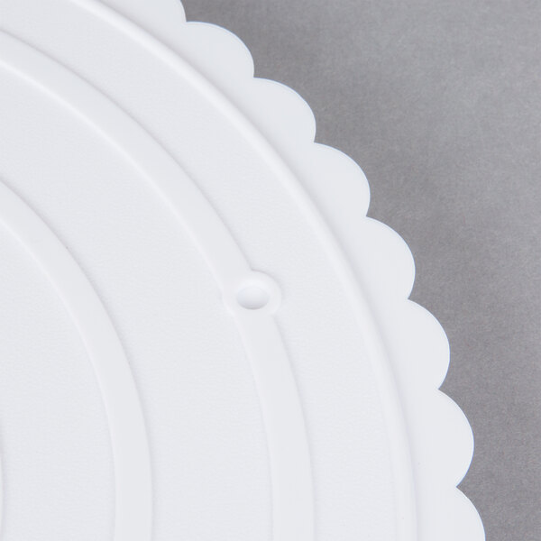 Wilton 30212 Decorator Preferred Round Scalloped Edge Cake Separator