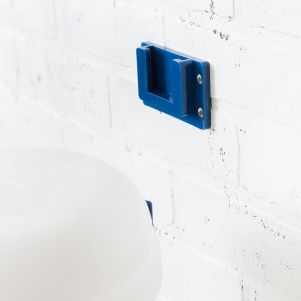 Choice WallMount Replacement Bracket for Ice Buckets