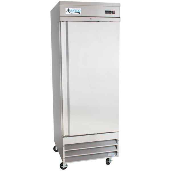 Avantco CFD-1RR 29" One Section Solid Door Reach in Refrigerator