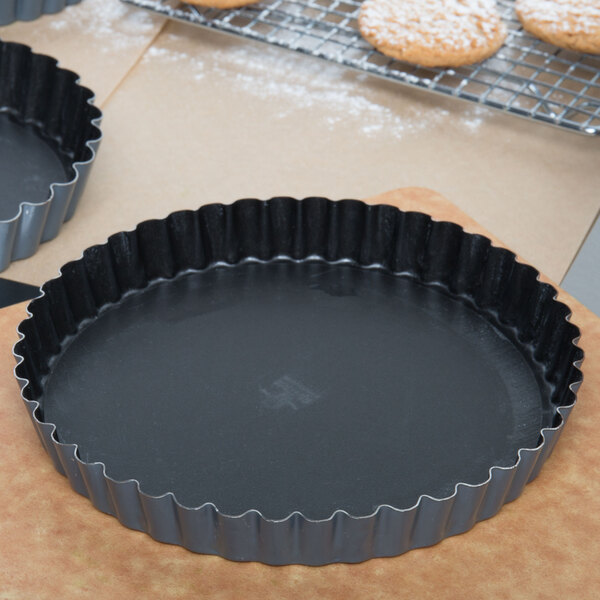 Matfer Bourgeat 332221 Exopan Steel 6 1/4" x 3/4" Fluted NonStick Tart