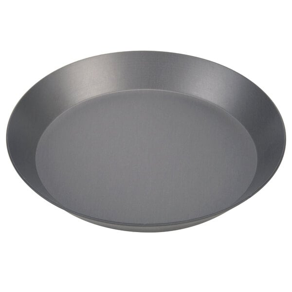 An American Metalcraft 10" hard coat anodized aluminum pizza pan with a black rim.