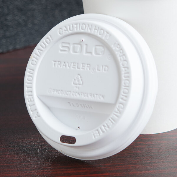 Solo TL31R2-0007 10 oz. White Plastic Travel Lid - 100/Pack