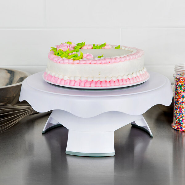 Wilton High and Low Decorating Cake Turntable and Cake Stand Display