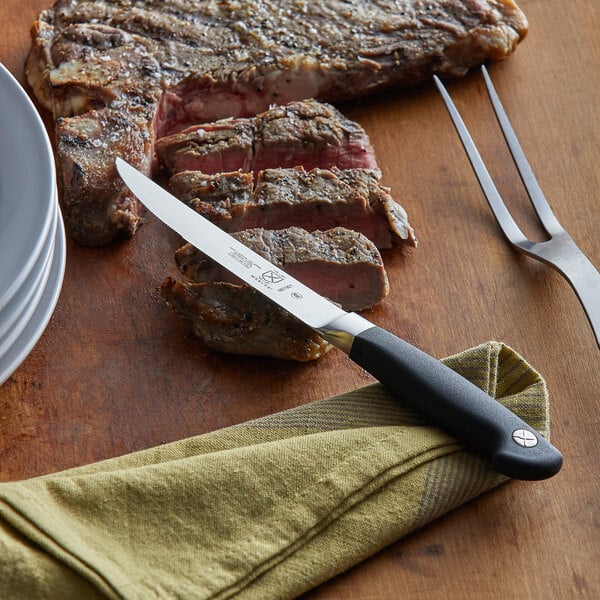 Mercer Culinary M21921 Genesis® 5 Forged Serrated Steak Knife with  Santoprene Handle