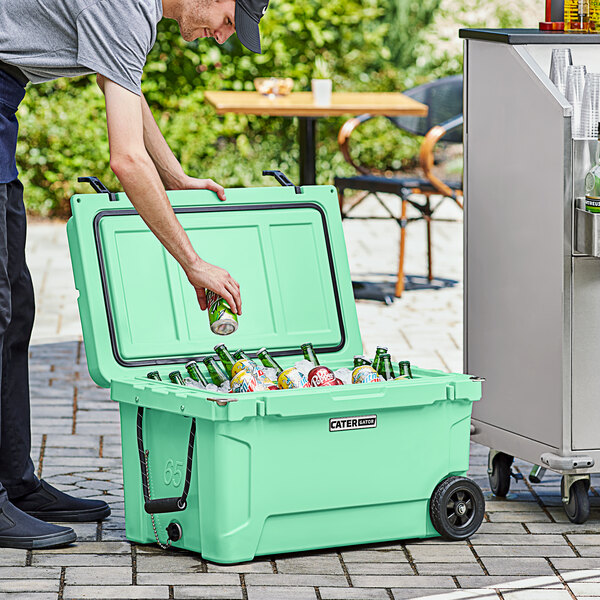 CaterGator CG65SFW Seafoam 65 Qt. Mobile Rotomolded Extreme Outdoor