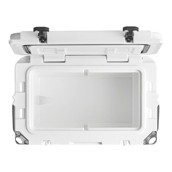 CaterGator CG20WH White 20 Qt. Rotomolded Extreme Outdoor Cooler
