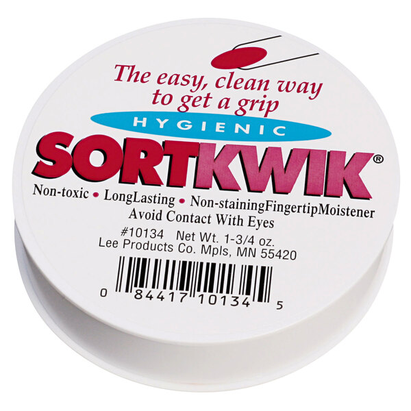 A close up of a LEE Sortwik fingertip moistener container.