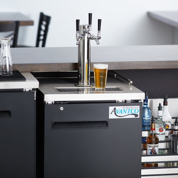 Avantco UDD-1-HC Triple Tap Kegerator Beer Dispenser - Black, (1) 1/2 Keg Capacity