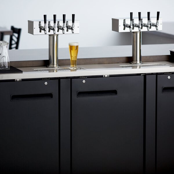 Avantco UDD-72-HC (2) Four Tap Shallow Depth Kegerator Beer Dispenser - Black, (3) 1/2 Keg Capacity